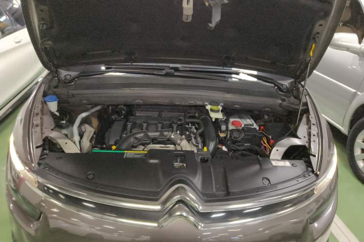 Used Citroen C4 Picasso 2015 Grand 1.6T Fashion Model 7 Seats Engine Bay
