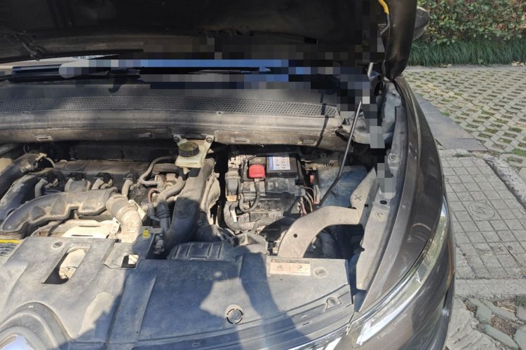 Used Citroen C4 Picasso 2015 1.6T Luxury 5-Seat Model Engine Bay Left