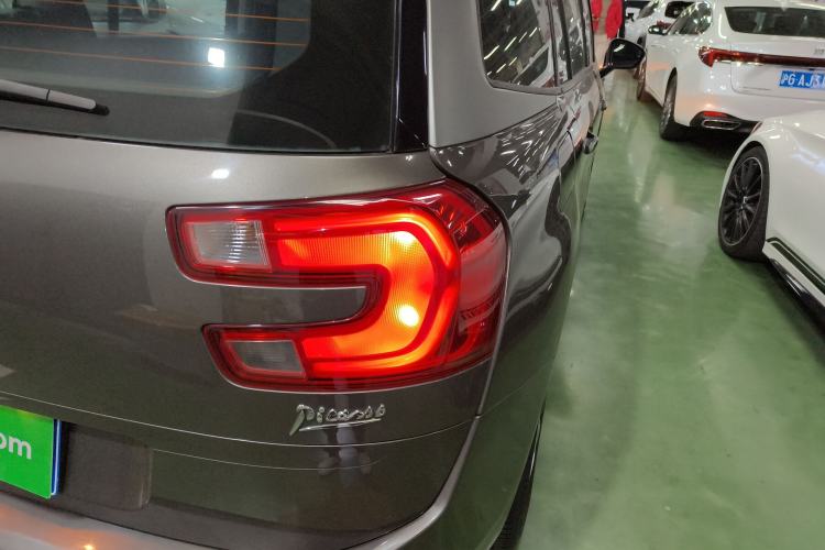 Used Citroen C4 Picasso 2015 Grand 1.6T Fashion Model 7 Seats Exterior 6