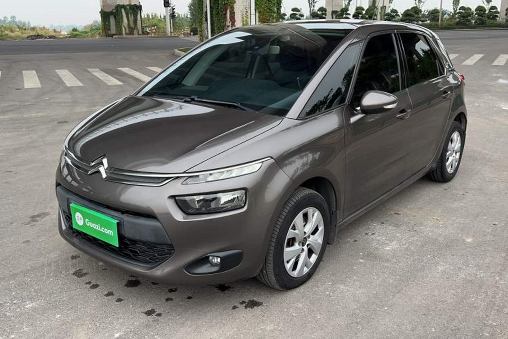 Used Citroen C4 Picasso 2015 1.6T Fashion Model 5 Seats Front Left 45 Deg