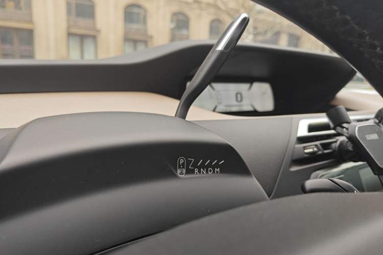 Used Citroen C4 Picasso 2015 Grand 1.6T Luxury 7-Seater Gear Lever