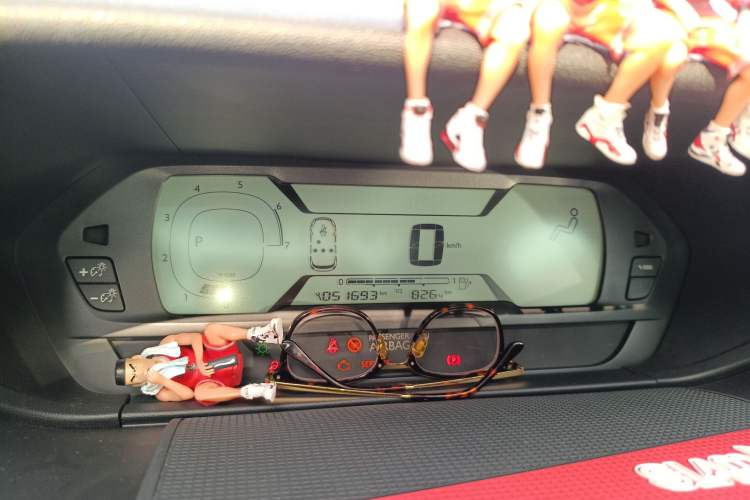 Used Citroen C4 Picasso 2015 1.6T Luxury 5-Seat Model Instrument Cluster