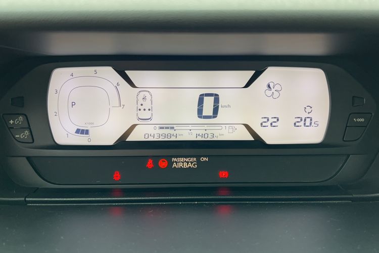 Used Citroen C4 Picasso 2015 1.6T Fashion Model 5 Seats Instrument Cluster