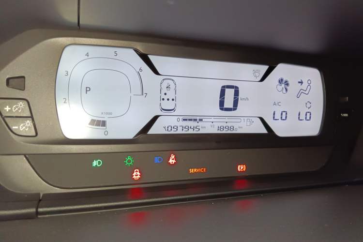 Used Citroen C4 Picasso 2015 1.6T Luxury 5-Seat Model Instrument Cluster