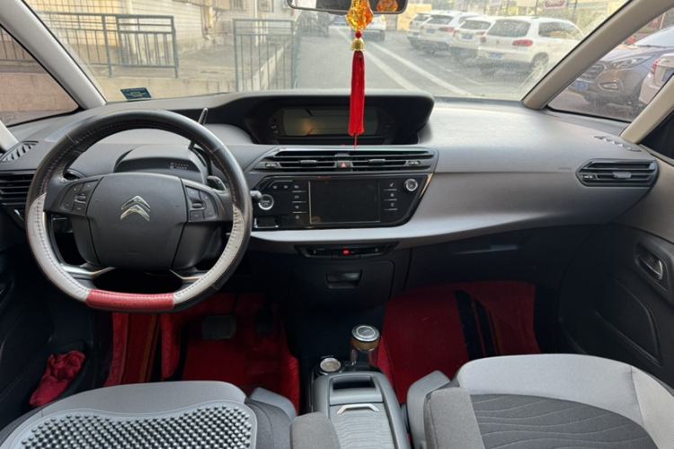 Used Citroen C4 Picasso 2015 1.6T Fashion Model 5 Seats Interior 1