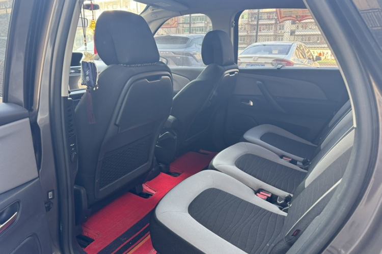 Used Citroen C4 Picasso 2015 1.6T Fashion Model 5 Seats Interior 8