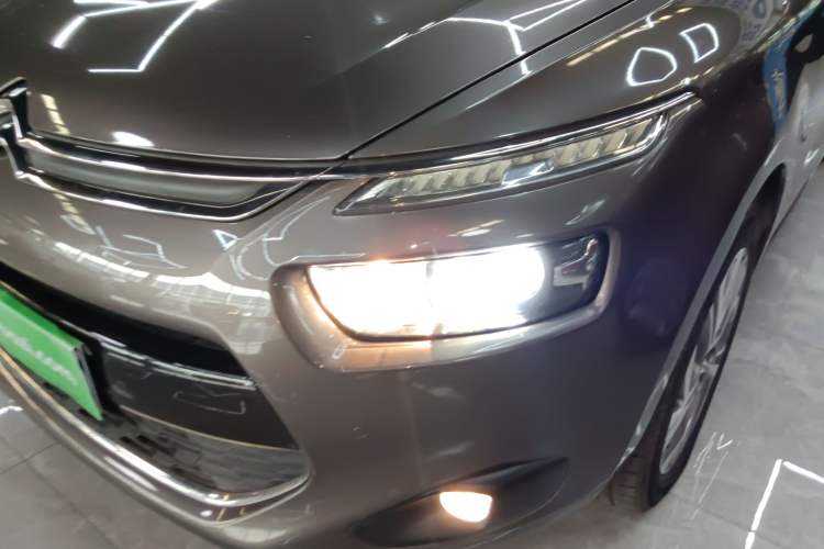 Used Citroen C4 Picasso 2015 1.6T Luxury 5-Seat Model Left Front Headlight