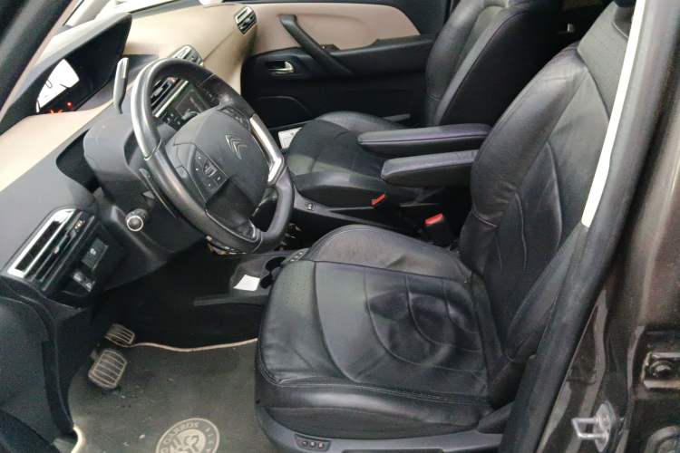 Used Citroen C4 Picasso 2015 1.6T Luxury 5-Seat Model Left Front Seat