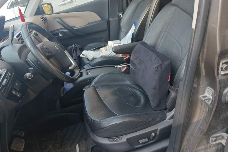 Used Citroen C4 Picasso 2015 1.6T Luxury 5-Seat Model Left Front Seat