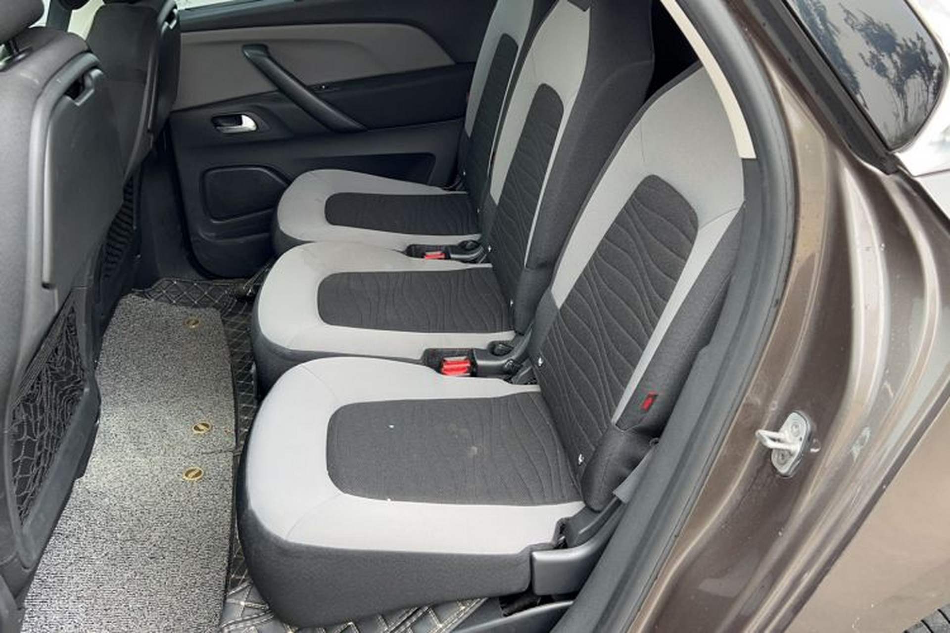 Used Citroen C4 Picasso 2015 1.6T Fashion Model 5 Seats Left Rear Seat