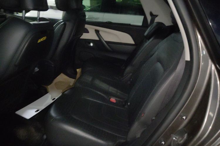 Used Citroen C4 Picasso 2015 1.6T Luxury 5-Seat Model Left Rear Seat