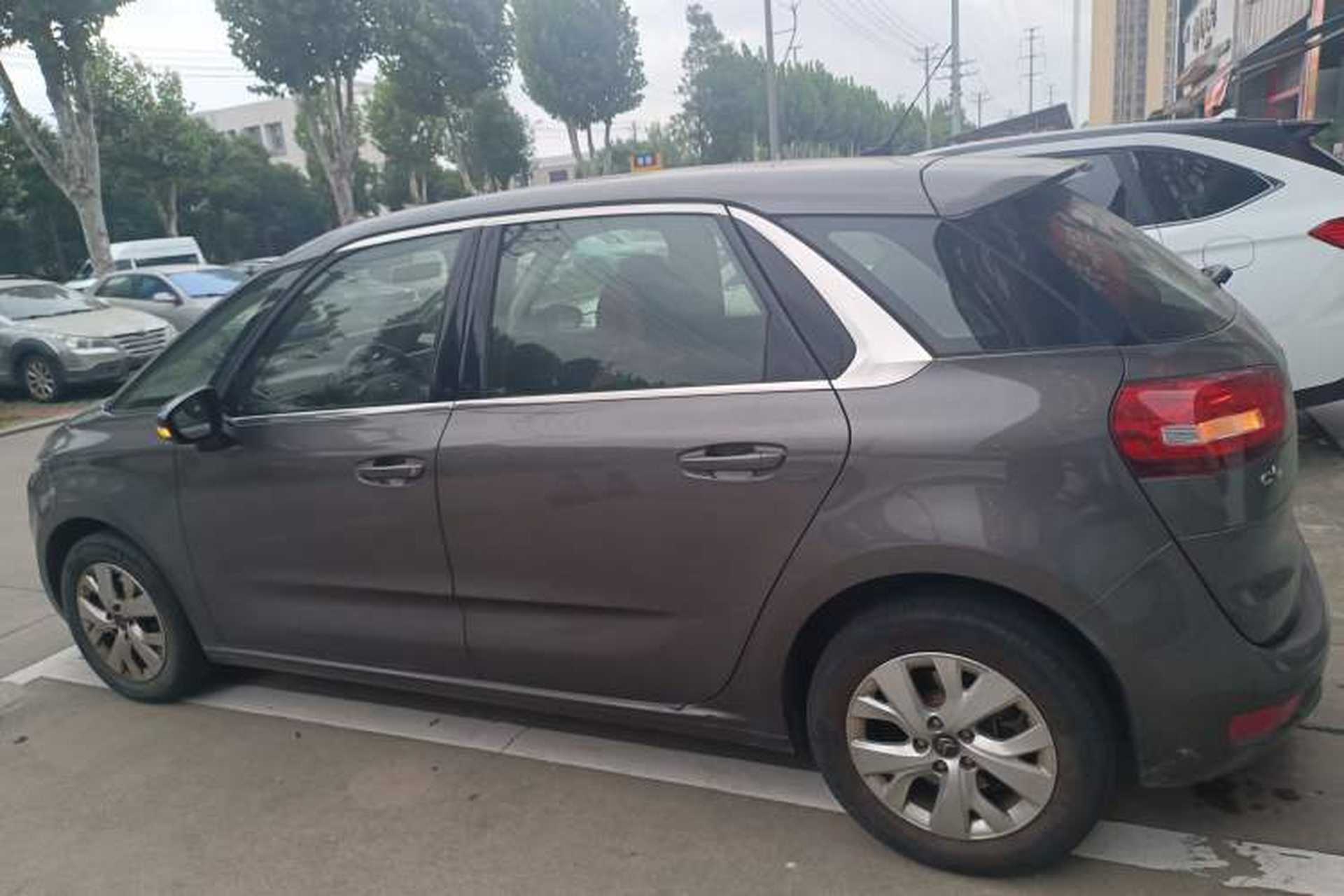 Used Citroen C4 Picasso 2015 1.6T Fashion Model 5 Seats Left Side