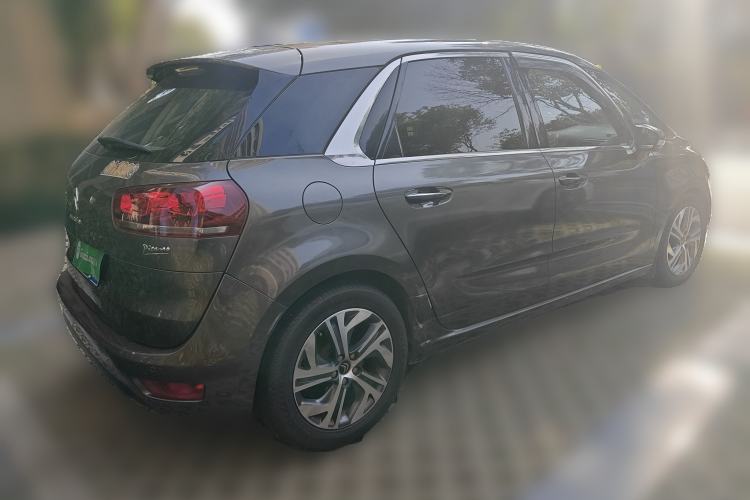 Used Citroen C4 Picasso 2015 1.6T Luxury 5-Seat Model Rear Right 45 Deg