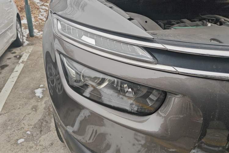 Used Citroen C4 Picasso 2015 Grand 1.6T Luxury 7-Seater Right Front Headlight