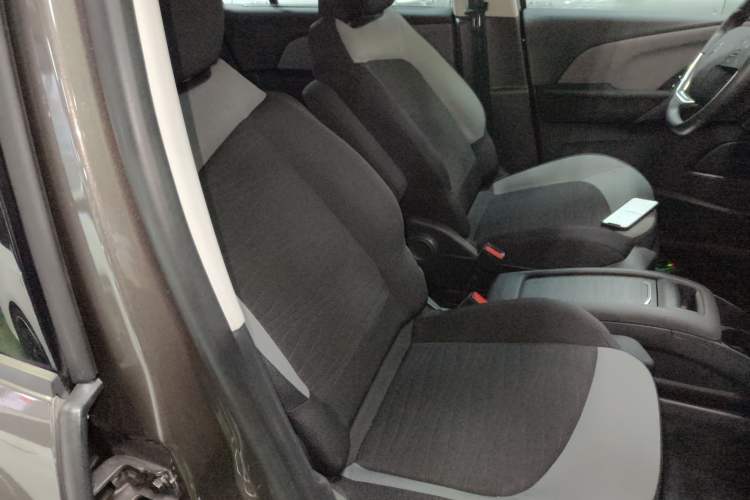 Used Citroen C4 Picasso 2015 Grand 1.6T Fashion Model 7 Seats Right Front Seat