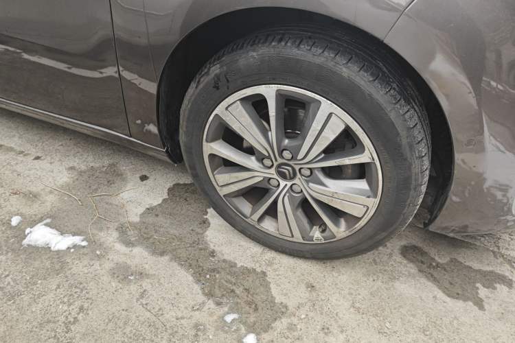 Used Citroen C4 Picasso 2015 Grand 1.6T Luxury 7-Seater Right Front Wheel Hub