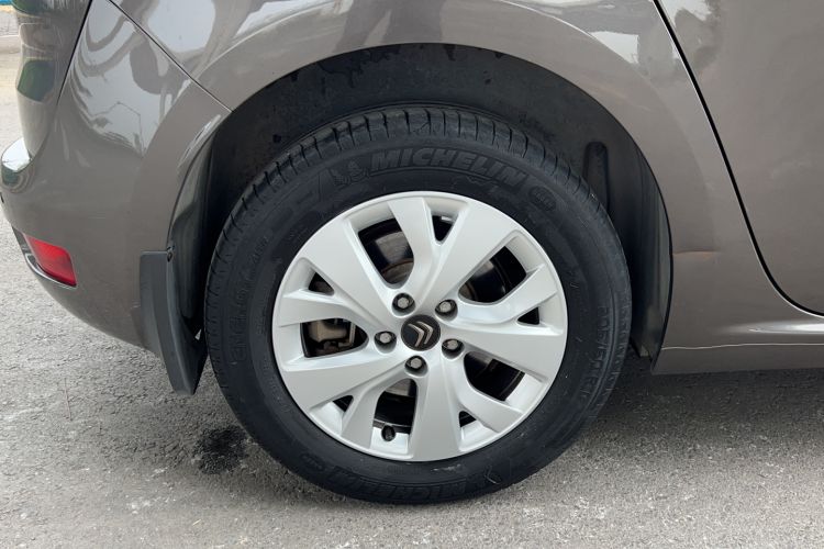 Used Citroen C4 Picasso 2015 1.6T Fashion Model 5 Seats Right Rear Wheel Hub