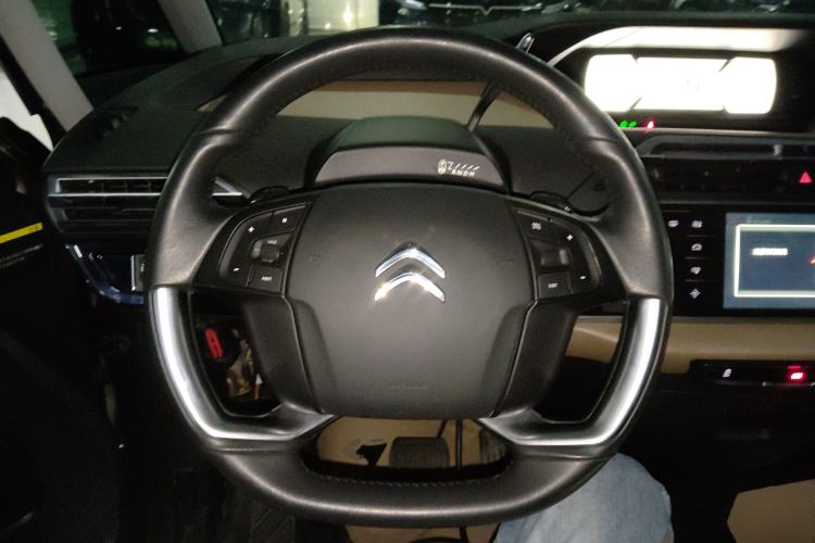 Used Citroen C4 Picasso 2015 1.6T Luxury 5-Seat Model Steering Wheel