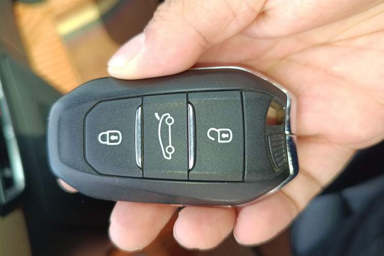 Used Citroen C4 Picasso 2015 1.6T Luxury 5-Seat Model Vehicle Key