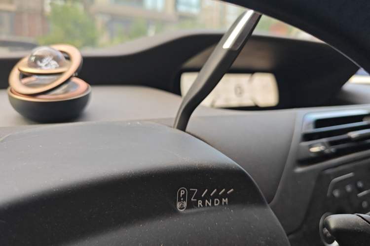 Used Citroen C4 Picasso 2015 Grand 1.6T Fashion Model 7 Seats Gear Lever