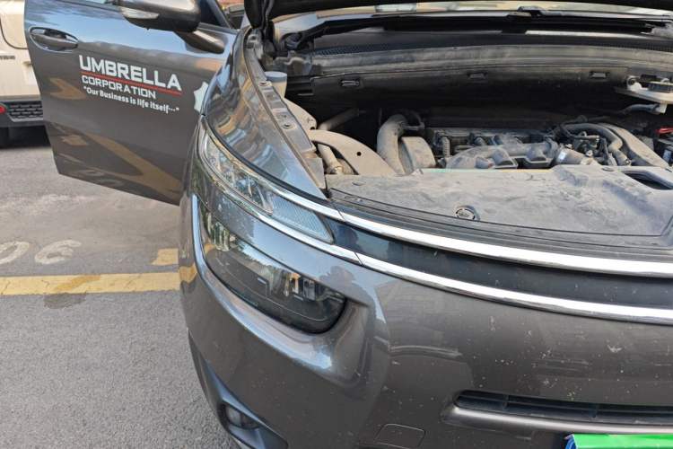 Used Citroen C4 Picasso 2015 Grand 1.6T Fashion Model 7 Seats Right Front Headlight