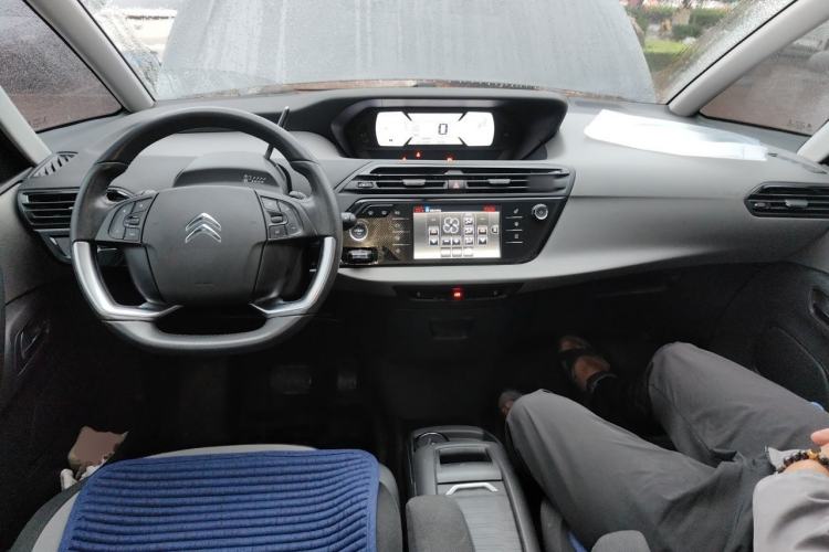 Used Citroen C4 Picasso 2015 1.6T Fashion Model 5 Seats Center Console