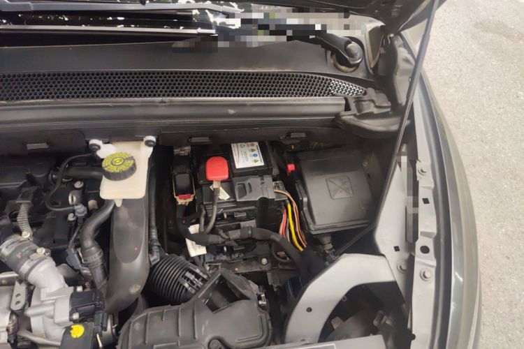 Used Citroen C4 Picasso 2015 1.6T Fashion Model 5 Seats Engine Bay Left
