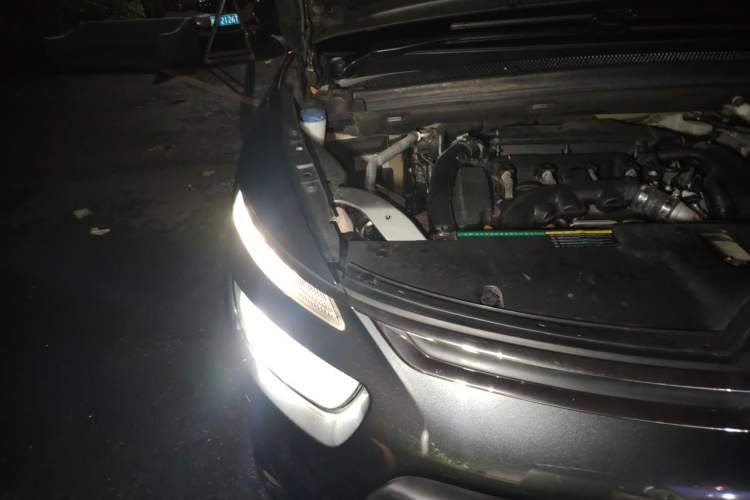 Used Citroen C4 Picasso 2015 1.6T Fashion Model 5 Seats Engine Bay Right