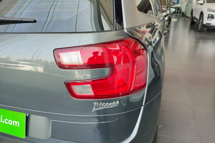 Used Citroen C4 Picasso 2015 Grand 1.6T Fashion Model 7 Seats Exterior 6