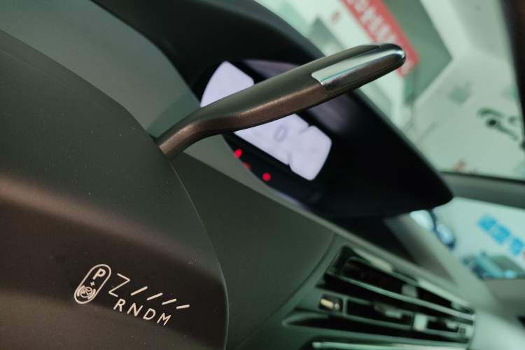 Used Citroen C4 Picasso 2015 Grand 1.6T Fashion Model 7 Seats Gear Lever