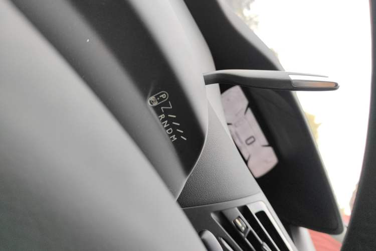 Used Citroen C4 Picasso 2015 Grand 1.6T Fashion Model 7 Seats Gear Lever