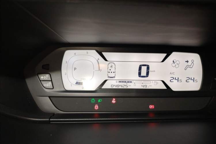 Used Citroen C4 Picasso 2015 1.6T Fashion Model 5 Seats Instrument Cluster