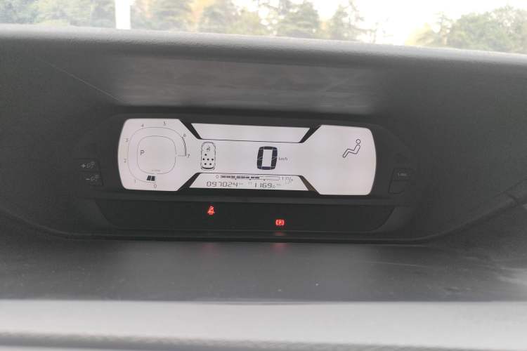 Used Citroen C4 Picasso 2015 Grand 1.6T Fashion Model 7 Seats Instrument Cluster