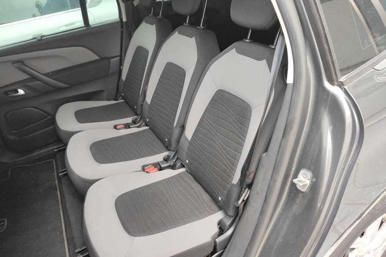 Used Citroen C4 Picasso 2015 Grand 1.6T Fashion Model 7 Seats Interior 4