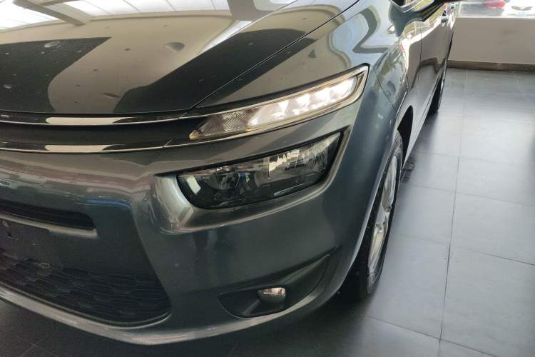Used Citroen C4 Picasso 2015 Grand 1.6T Fashion Model 7 Seats Left Front Headlight