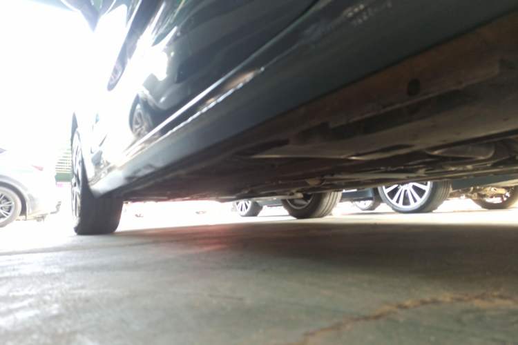 Used Citroen C4 Picasso 2015 1.6T Luxury 5-Seat Model Left Side Sill