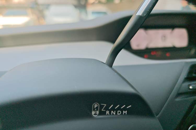 Used Citroen C4 Picasso 2015 Grand 1.6T Fashion Model 7 Seats Gear Lever