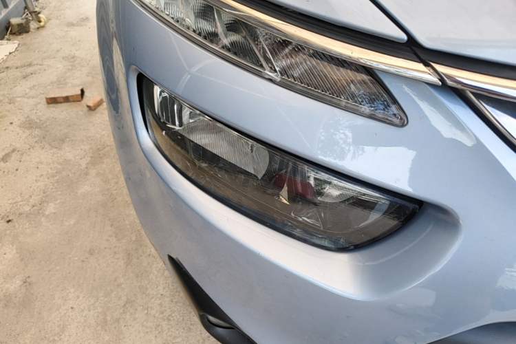Used Citroen C4 Picasso 2015 1.6T Fashion Model 5 Seats Right Front Headlight