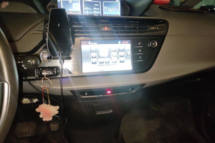 Used Citroen C4 Picasso 2015 1.6T Fashion Model 5 Seats Audio And AC Panel