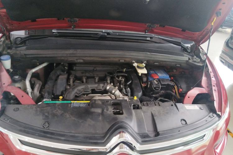 Used Citroen C4 Picasso 2015 1.6T Fashion Model 5 Seats Engine Bay