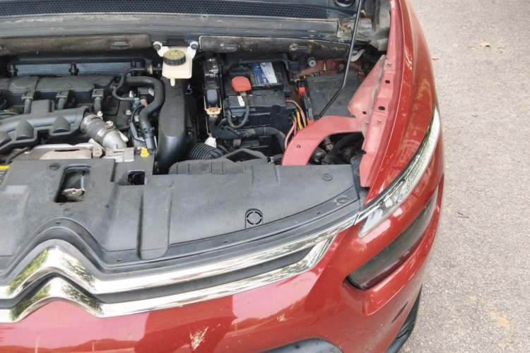 Used Citroen C4 Picasso 2015 1.6T Fashion Model 5 Seats Engine Bay Left