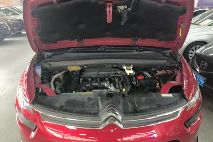 Used Citroen C4 Picasso 2015 1.6T Fashion Model 5 Seats Engine Bay