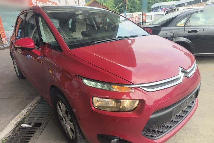 Used Citroen C4 Picasso 2015 1.6T Fashion Model 5 Seats Front Right 45 Deg