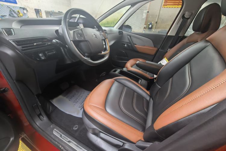 Used Citroen C4 Picasso 2015 1.6T Fashion Model 5 Seats Interior 1