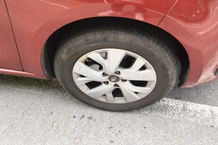 Used Citroen C4 Picasso 2015 1.6T Fashion Model 5 Seats Right Front Wheel Hub