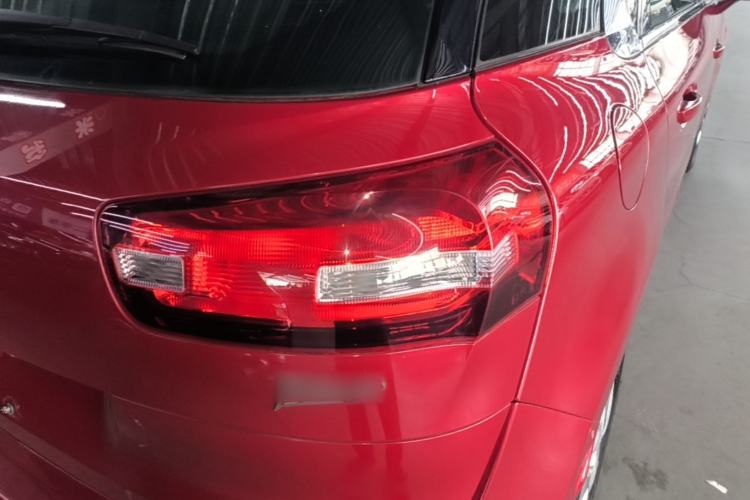 Used Citroen C4 Picasso 2015 1.6T Fashion Model 5 Seats Right Rear Taillight