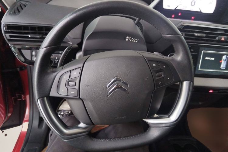 Used Citroen C4 Picasso 2015 1.6T Fashion Model 5 Seats Steering Wheel