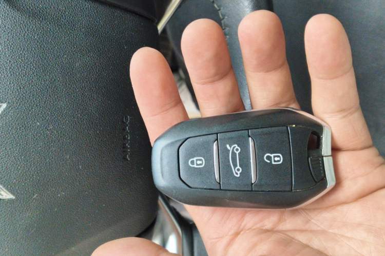 Used Citroen C4 Picasso 2015 1.6T Fashion Model 5 Seats Vehicle Key
