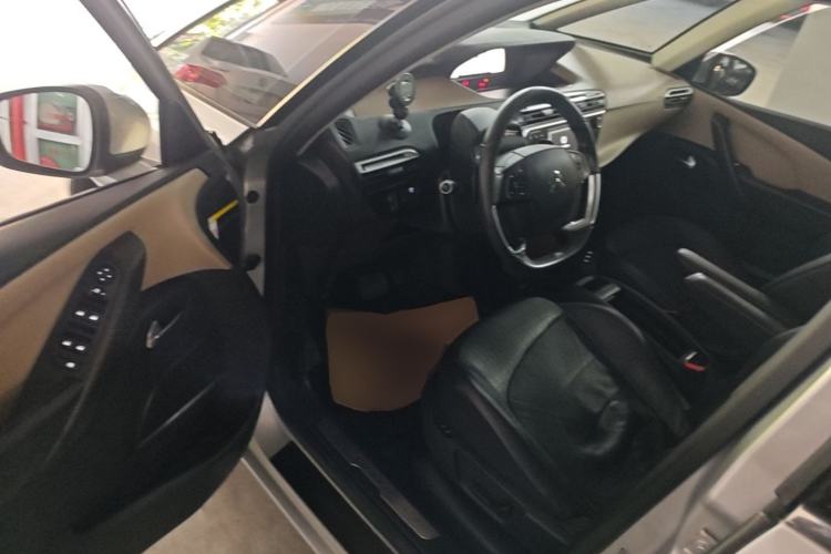 Used Citroen C4 Picasso 2015 1.6T Luxury 5-Seat Model Driver Seat