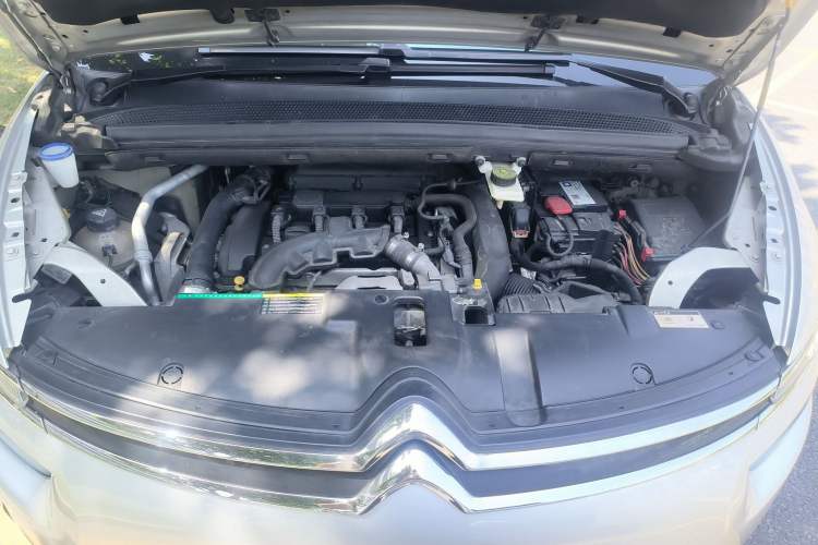 Used Citroen C4 Picasso 2015 Grand 1.6T Fashion Model 7 Seats Engine Bay